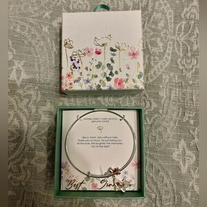 Best Grandma Silver Bangle Bracelet